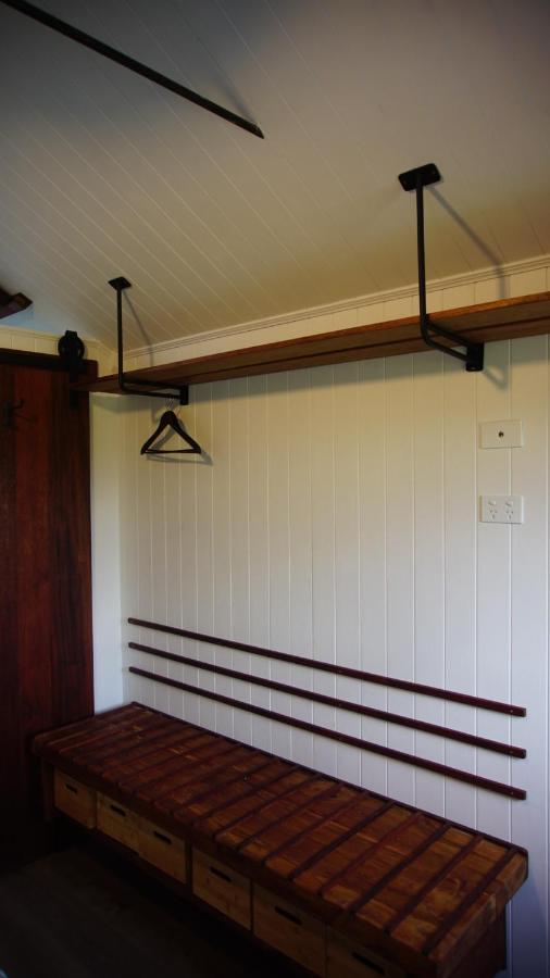 The Hut 56 Villa Whitianga Bagian luar foto